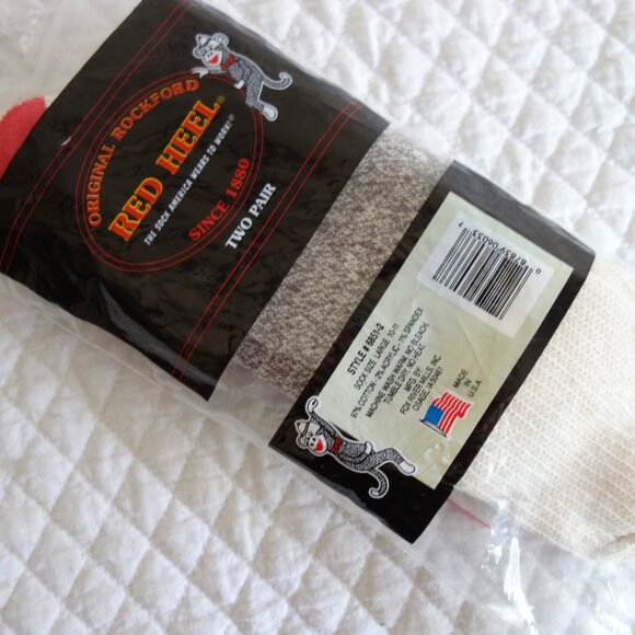 New Sealed Vtg U.S.A. FOX RIVER Red Heel Sock Monkey and Sock Elephant Doll Kit - Picture 3 of 4